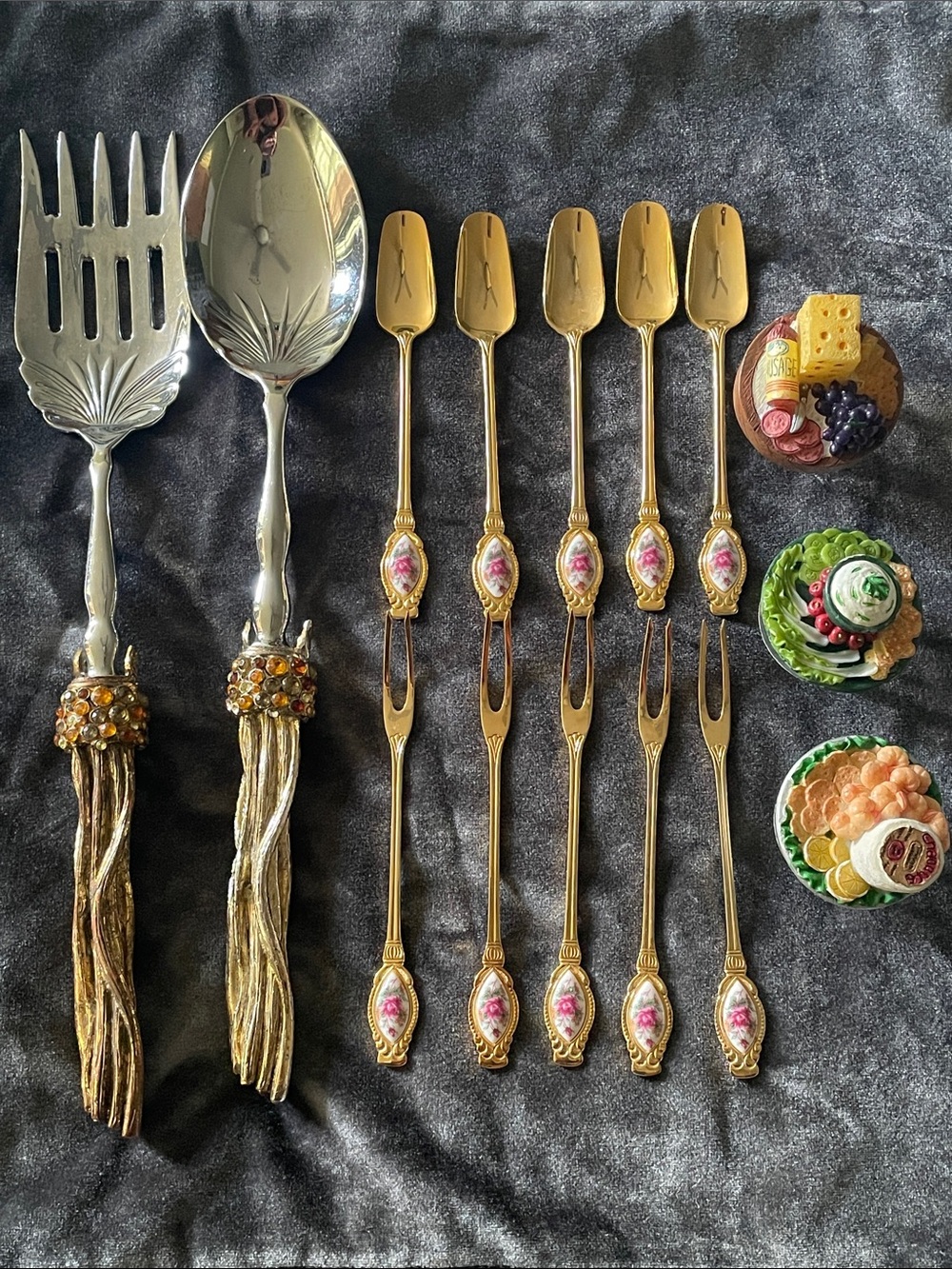 18k gold plated Baek San Porcelain Accent Hors d'Oeuvre Forks and Serving Set